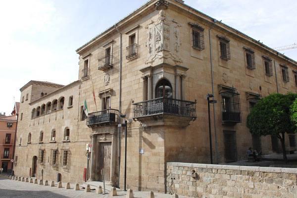 Apartament La Capital Del Jerte Plasencia Zewnętrze zdjęcie